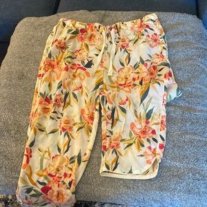 Size medium lounge pants